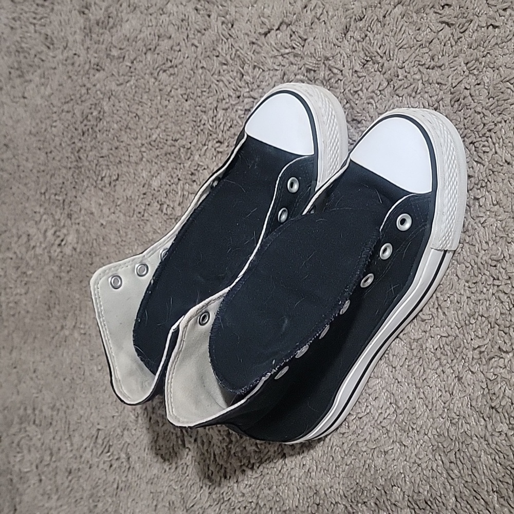 Converse Black High Tops Size 7 No shoelaces